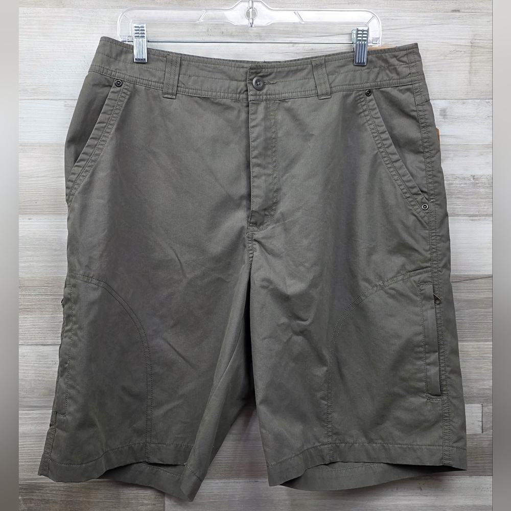 Basic Options Olive Gray Cargo Shorts Mens Size 34 NWT